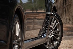 Car tire