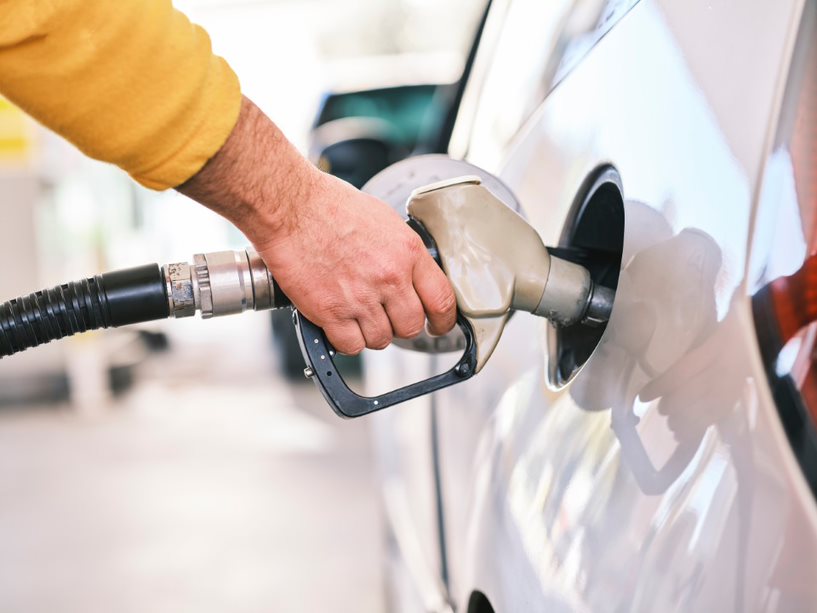 Man refueling car